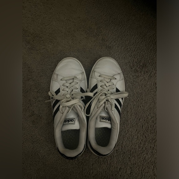 Adidas platform sneaker - Picture 2 of 4